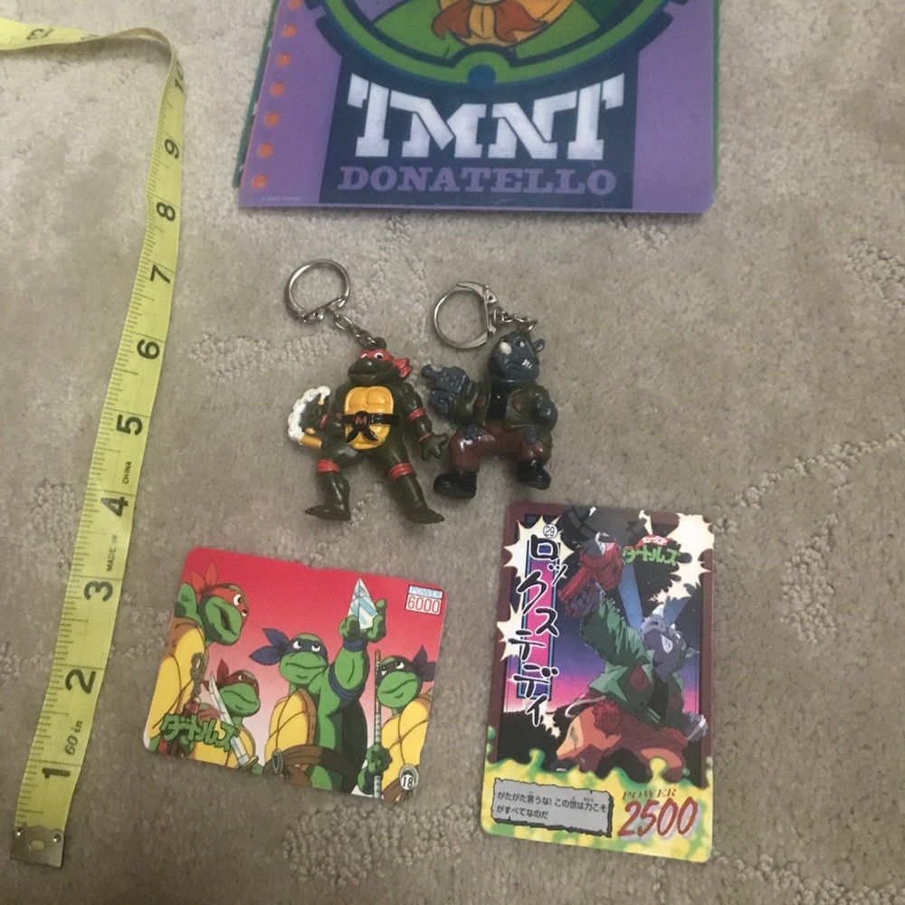 TMNT Lot: Japan Keychain and Cards plus